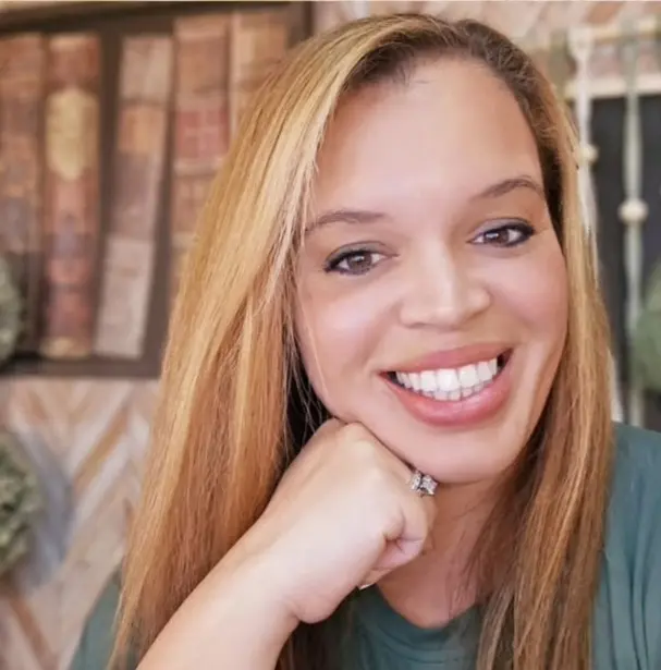 Jo | Ruth Reads avatar