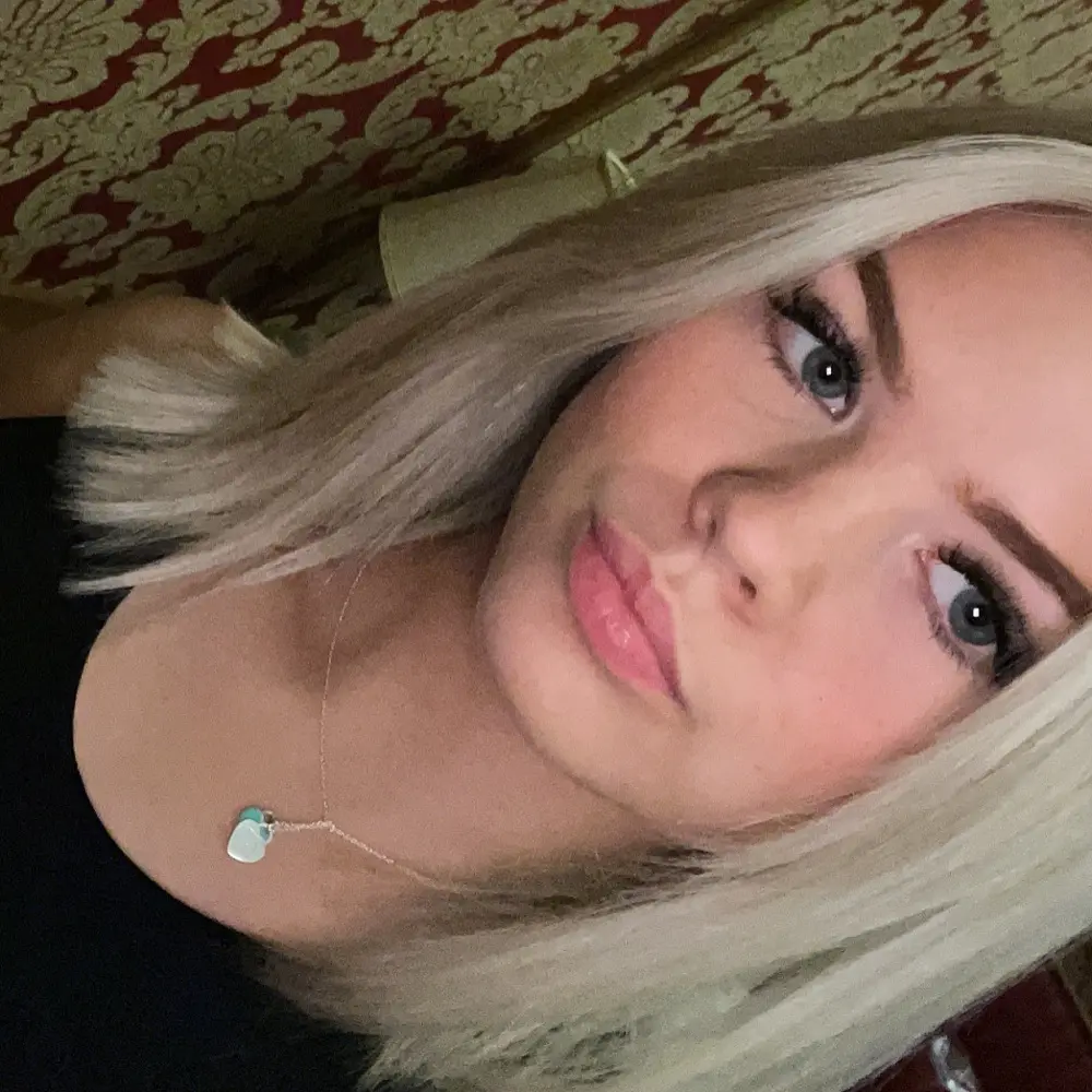 ReadWithConnie profile pic