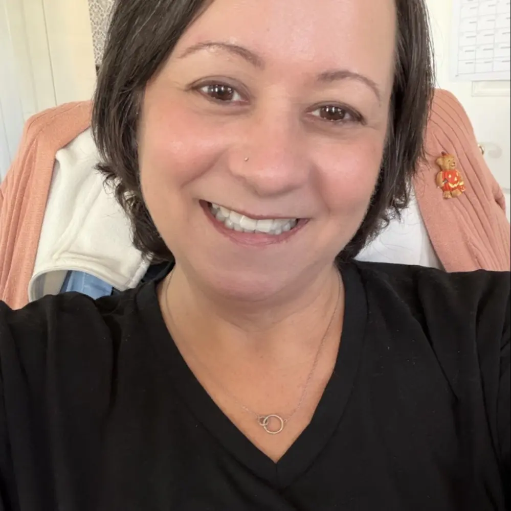 Ames_ChicReads profile pic