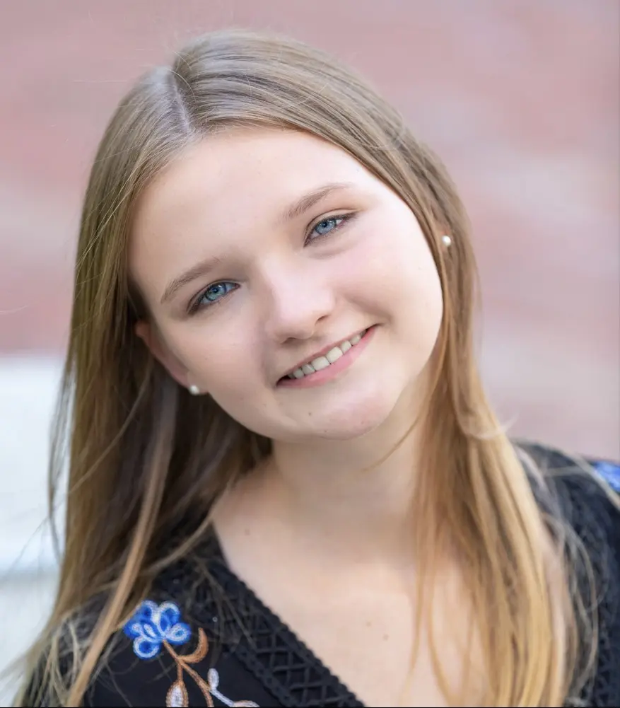 Karina Schwab profile pic