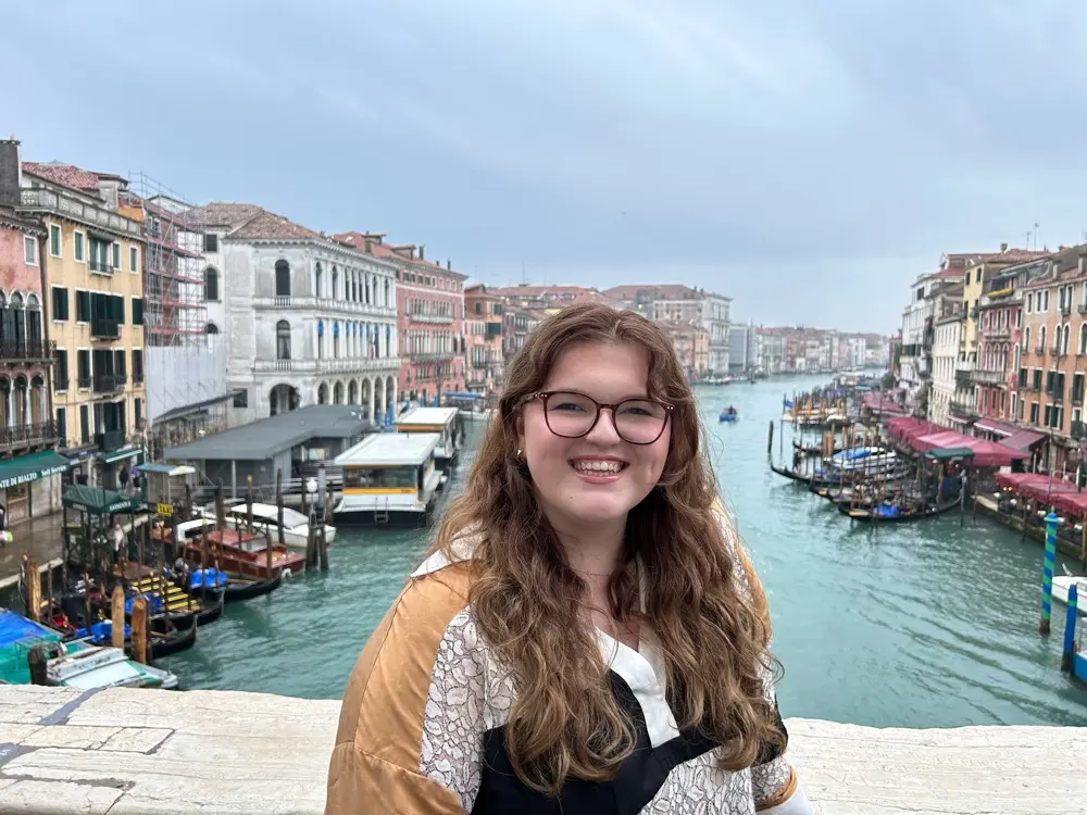 Rae Hooks profile pic