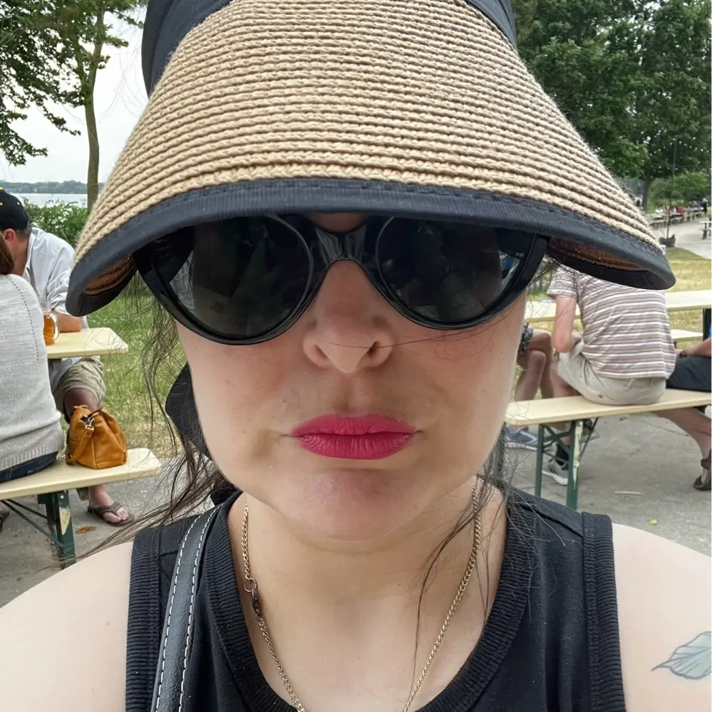 Jenny Read A Book profile pic