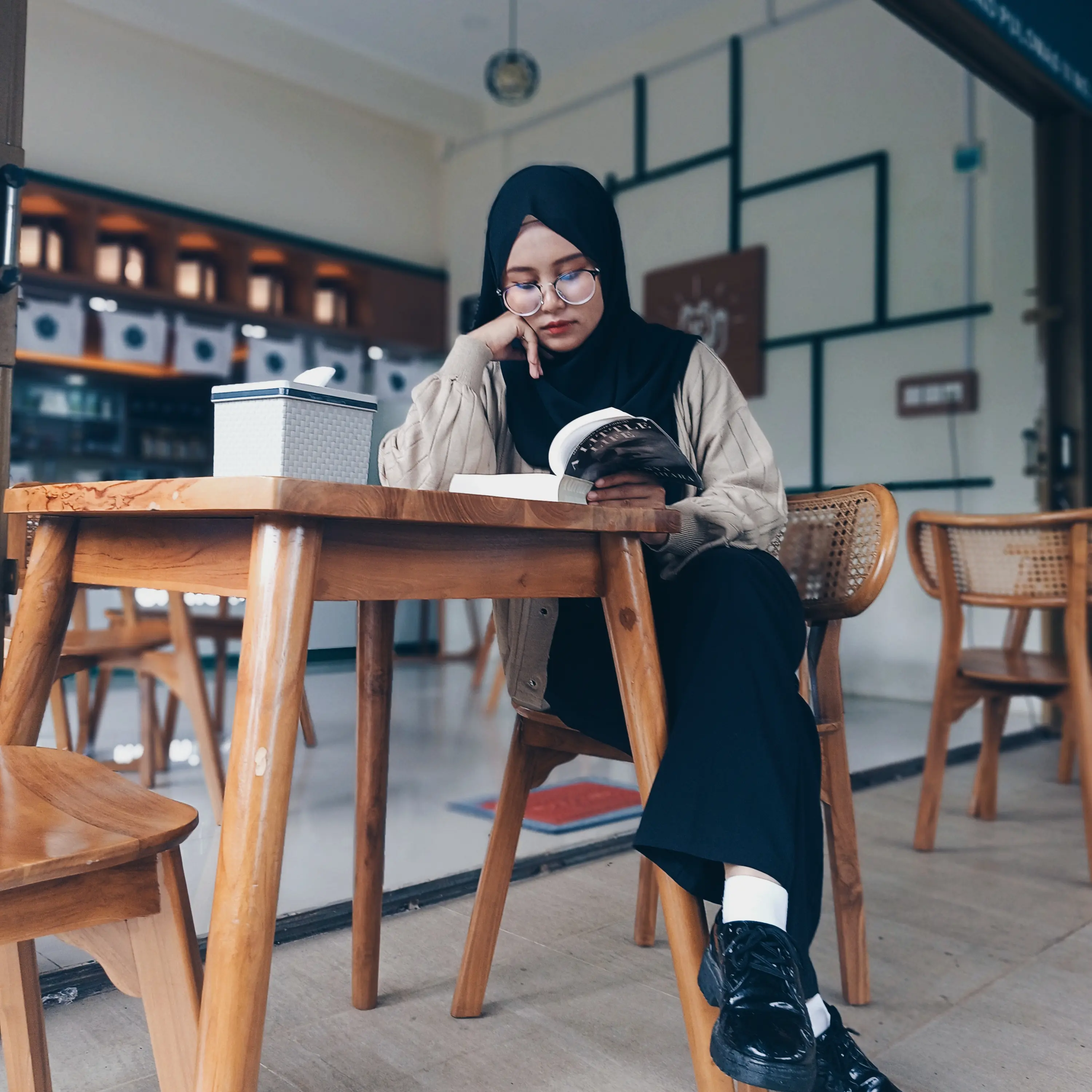 Hening Utami profile pic