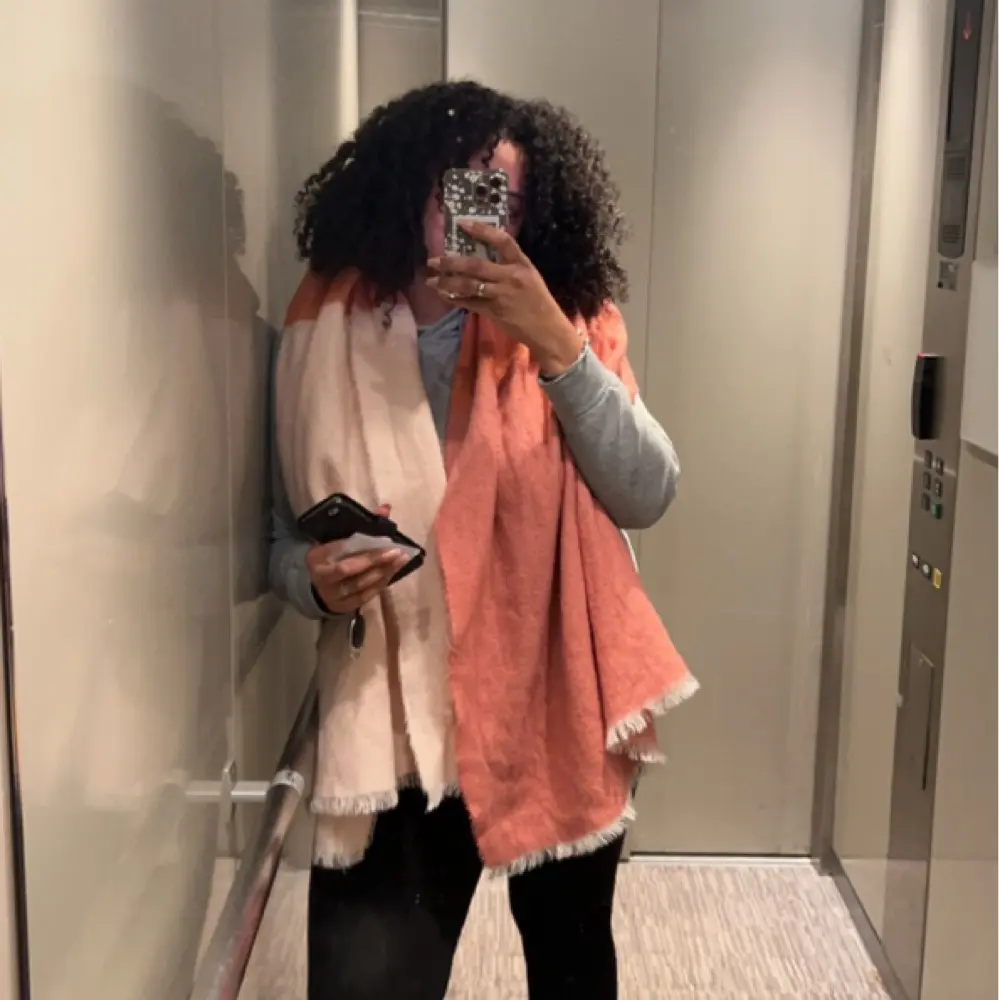 Sharissa 🌸🧿, moderator