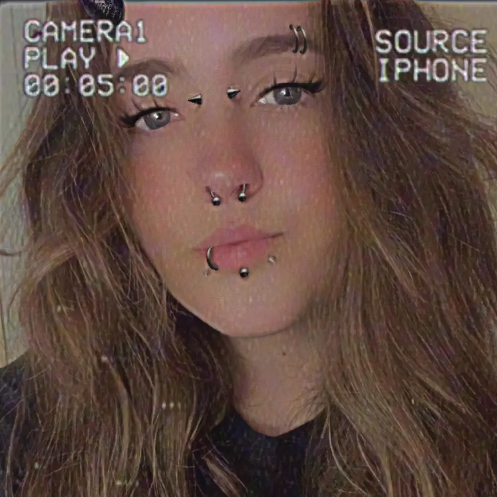 Courtney profile pic