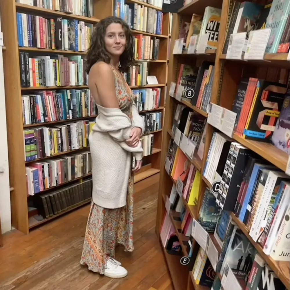 Emma Lee profile pic