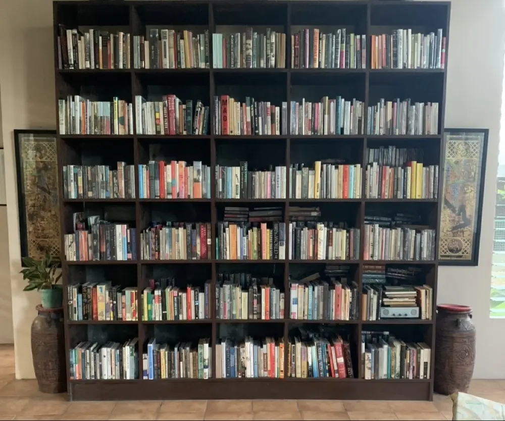 At four o’clock profile pic